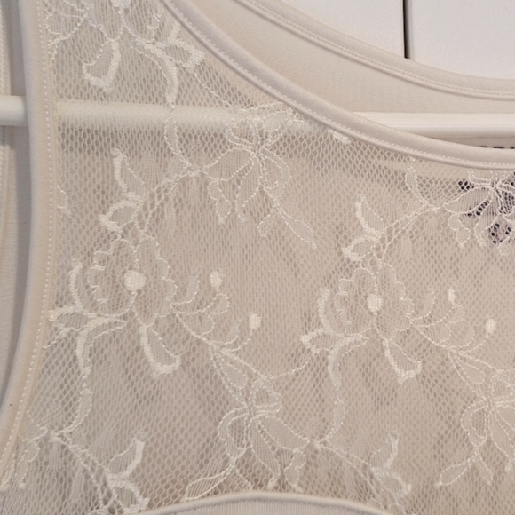 Spanx Hide and Sleek lace bateau - Picture 3 of 5